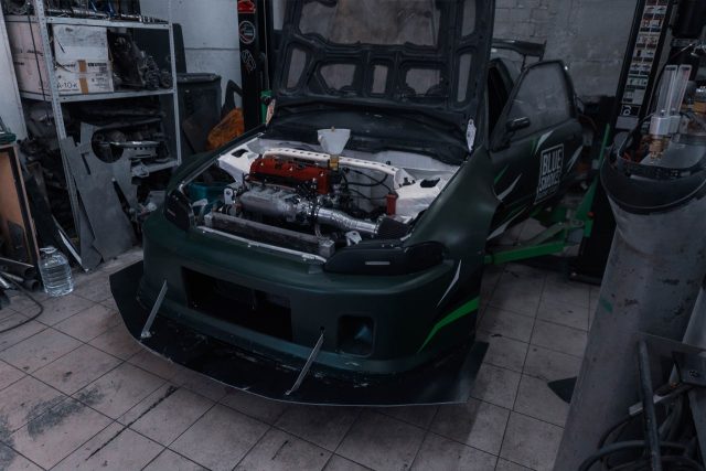 Honda Civic EG получил новый мотор и дифференциал в боксе