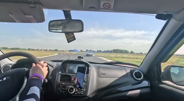 Подготовка к 3 этапу: тренировки на треке в жару